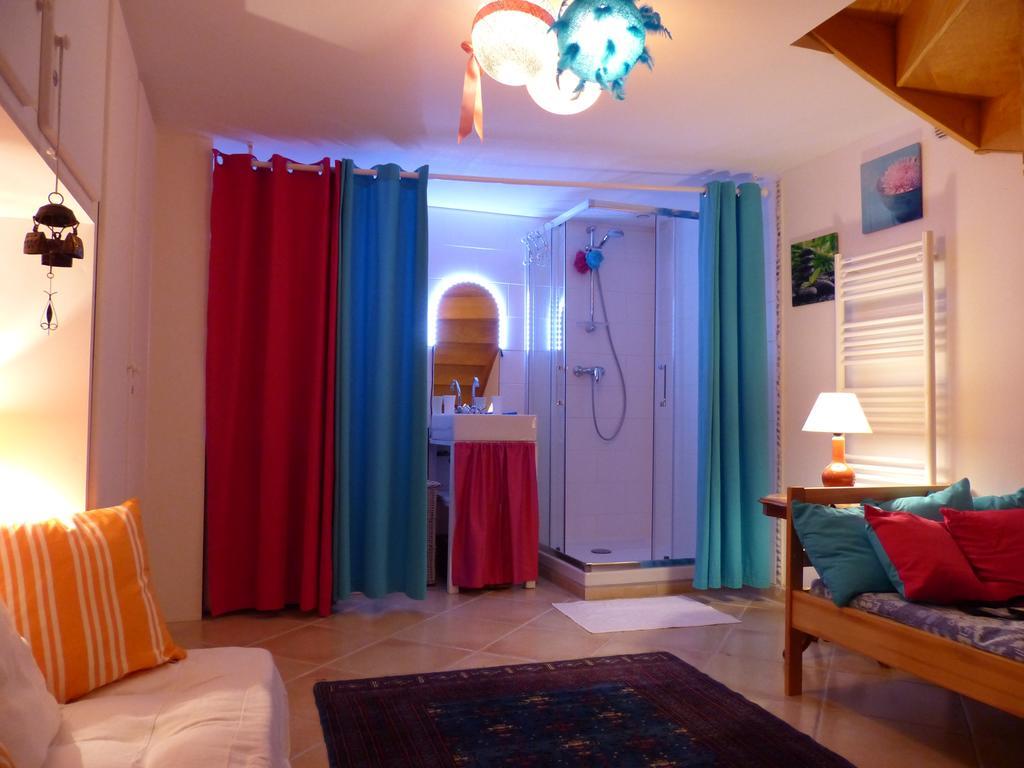 La Flore De Lys, Ideal Pour 2 Adultes Et 2 Enfants Holiday home *