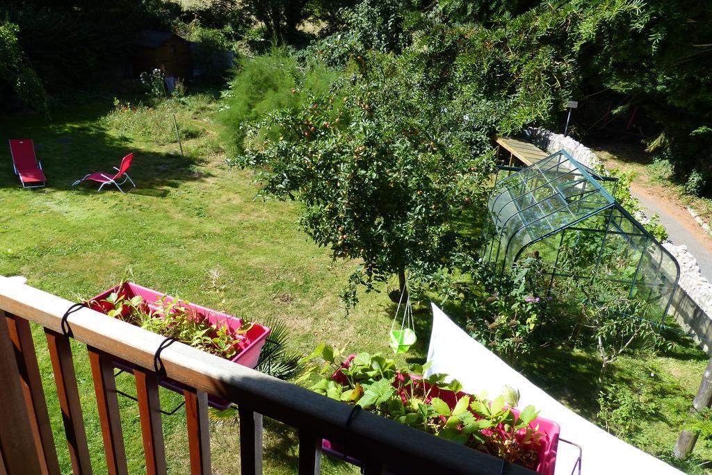 La Flore De Lys Hébergement de vacances *